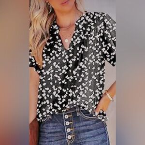 Coldwater Creek NWOT blue and White Floral Blouse